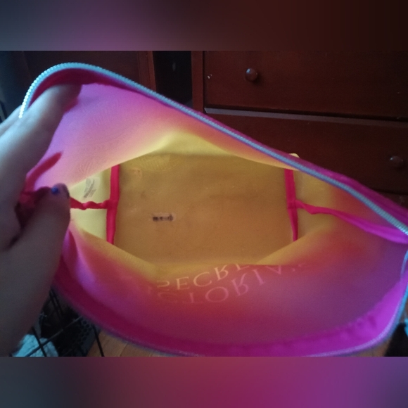 Victoria Secret jelly ombre color cosmetic bag - Picture 8 of 9